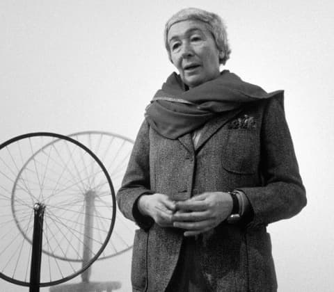 A portrait of Gae Aulenti